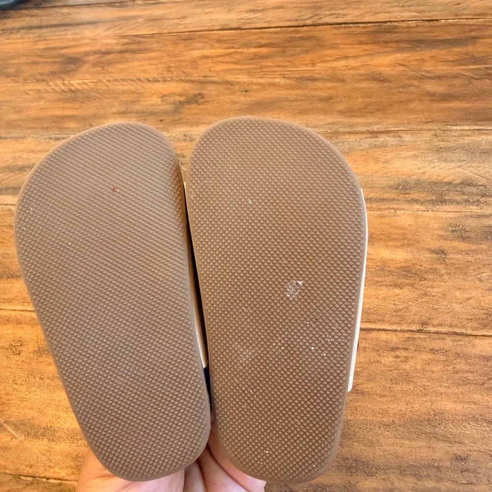 Old Navy Toddler Tan Double Strap Buckle Sandals Size 6-12 Months Spring Summer